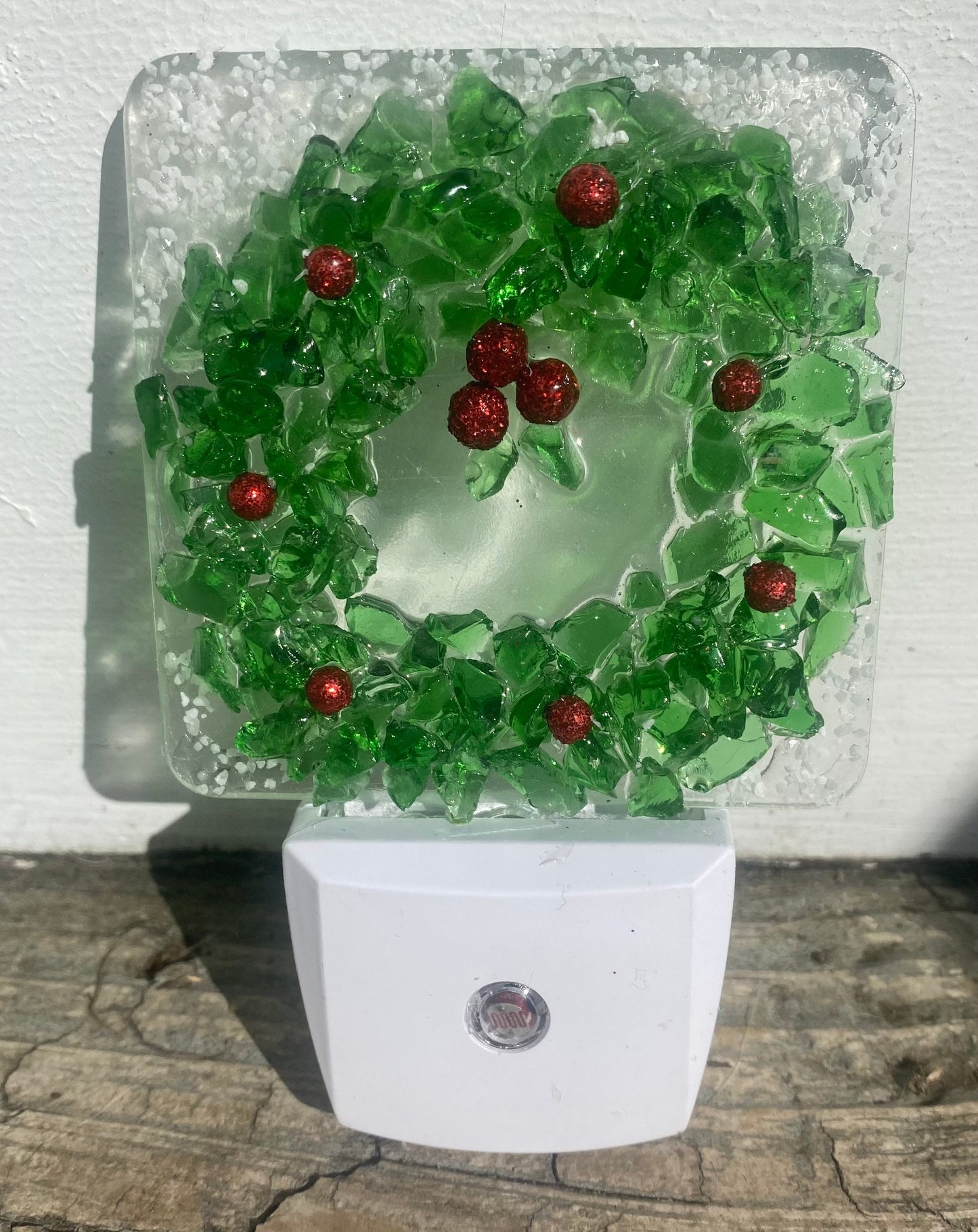 COASTAL Holiday /CHRISTMAS Night Light- wreath with holly berries