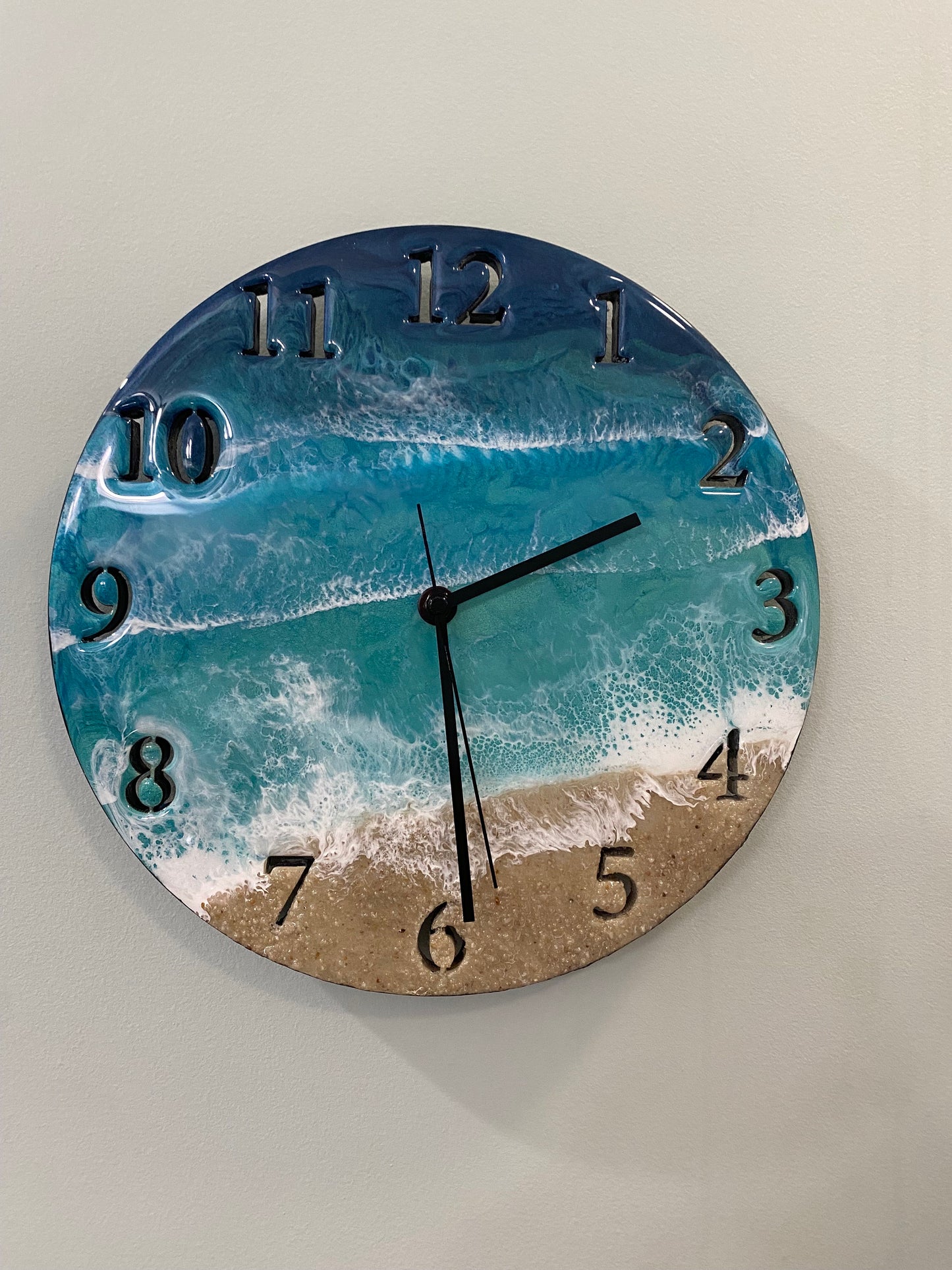 CLOCK Coastal Style with Ocean waves in resin- 12"