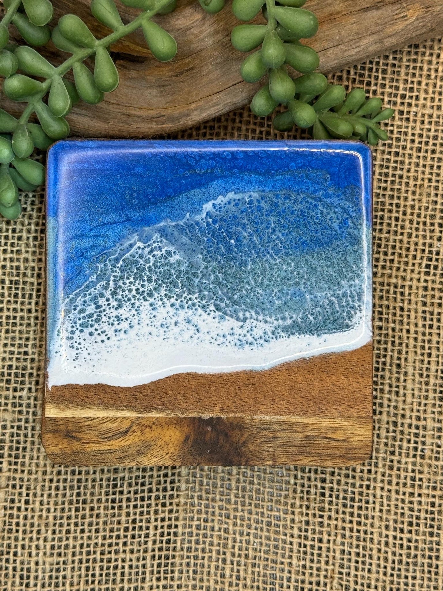 OCEAN WAVES COASTERS in resin, ocean blue, wooden, handmade